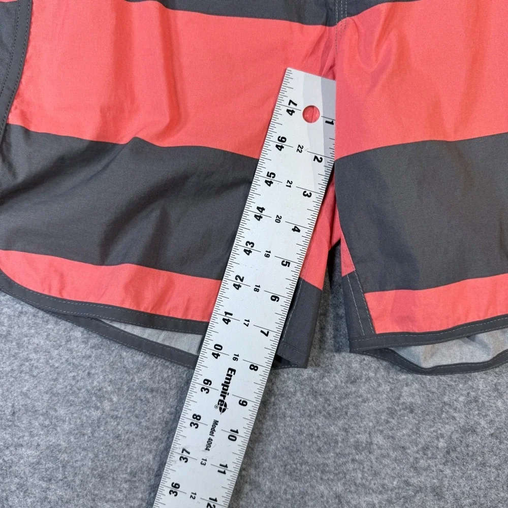 Patagonia Mens Swim Trunks‎ Board Shorts Striped Gray Coral Size 29